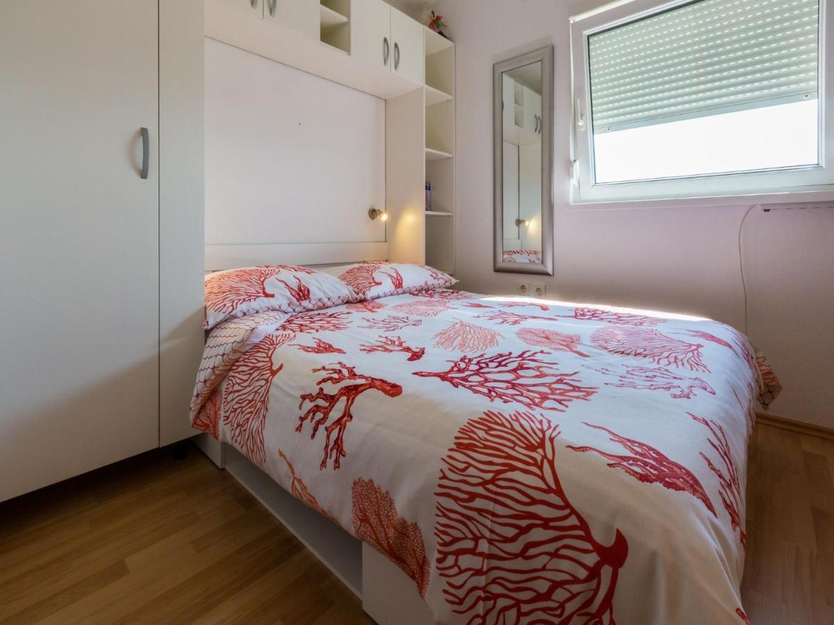 Apartments Ani Цриквениця Екстер'єр фото
